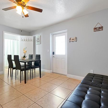 Comfortable Private Room In Tampa: The Wanderlust Extérieur photo