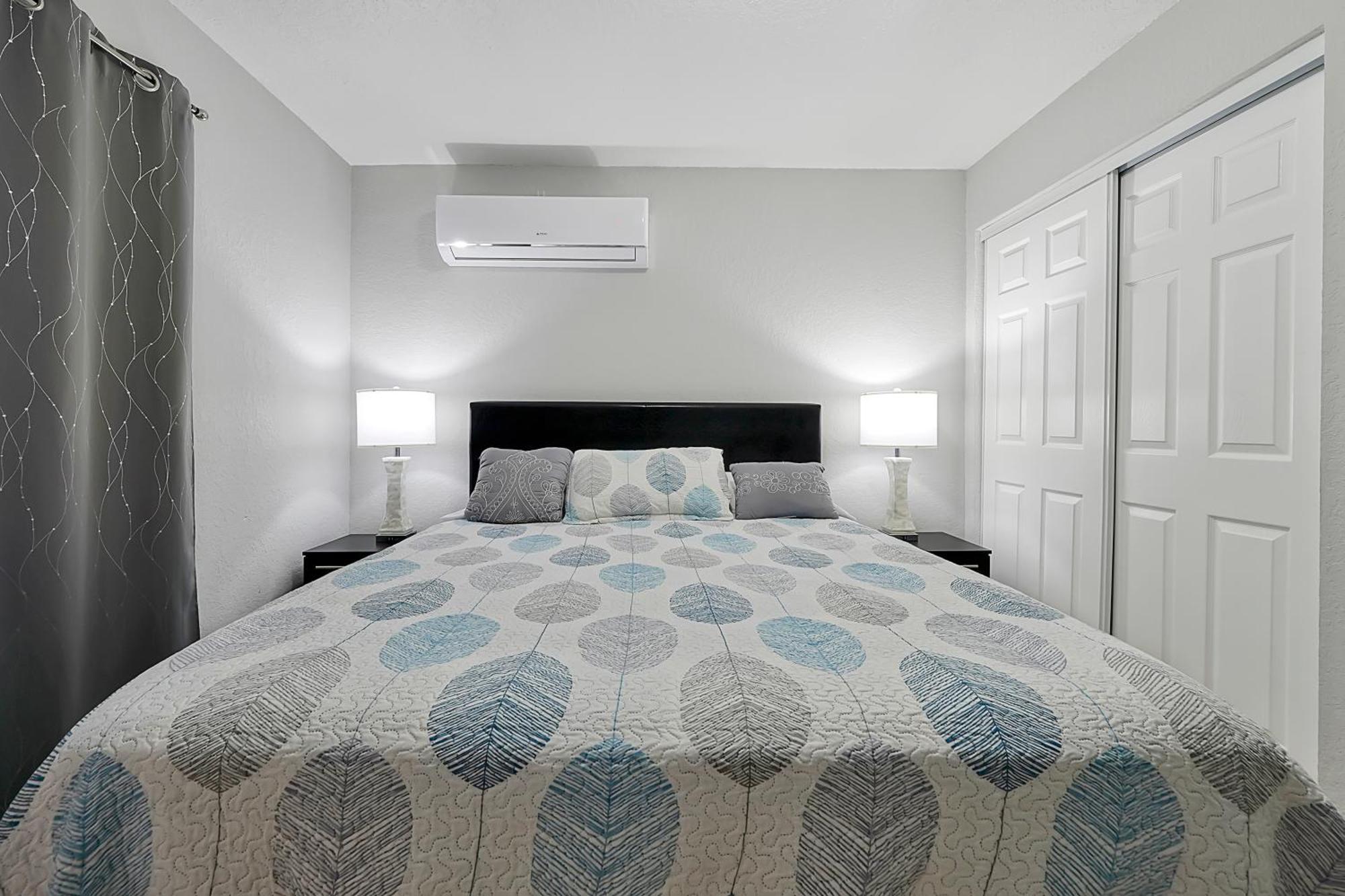 Comfortable Private Room In Tampa: The Wanderlust Extérieur photo