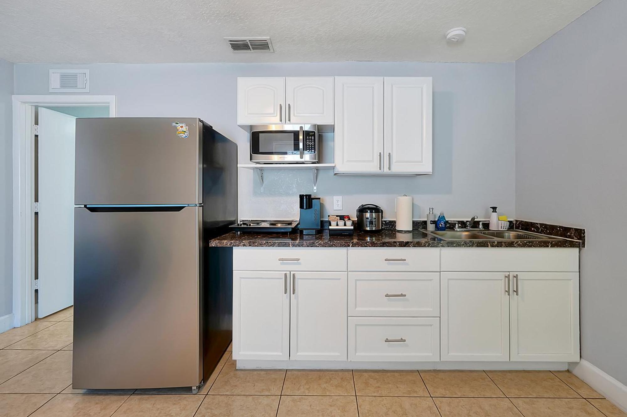 Comfortable Private Room In Tampa: The Wanderlust Extérieur photo